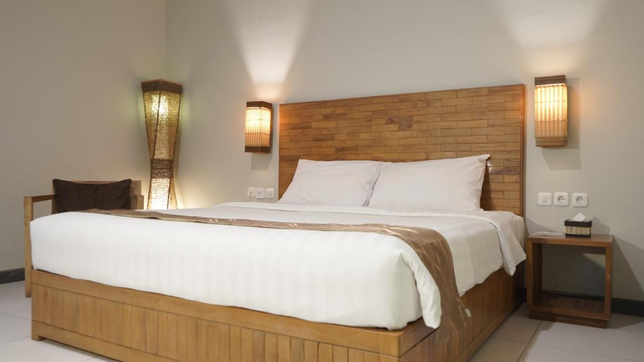 Syailendra Hotel Syariah Jepara Buitenkant foto