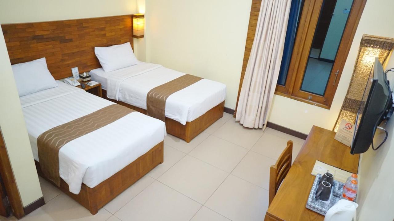 Syailendra Hotel Syariah Jepara Buitenkant foto